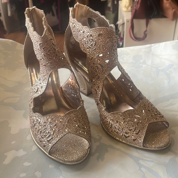 Valenti Franco shimmery heels - Picture 1 of 7